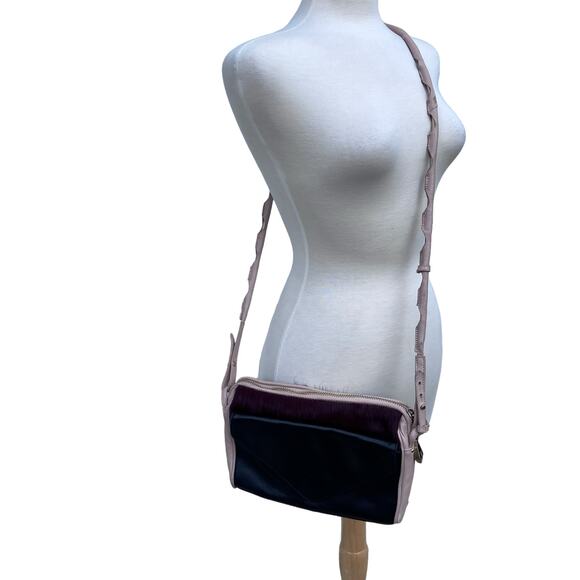 Pour la Victoire Purse Black Cream Leather Crossbody Handbag Retro Casual - Picture 2 of 14